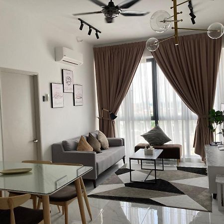 Free Netflix! Zas Suite At Troika Residence, Kb Kota Bharu Dış mekan fotoğraf