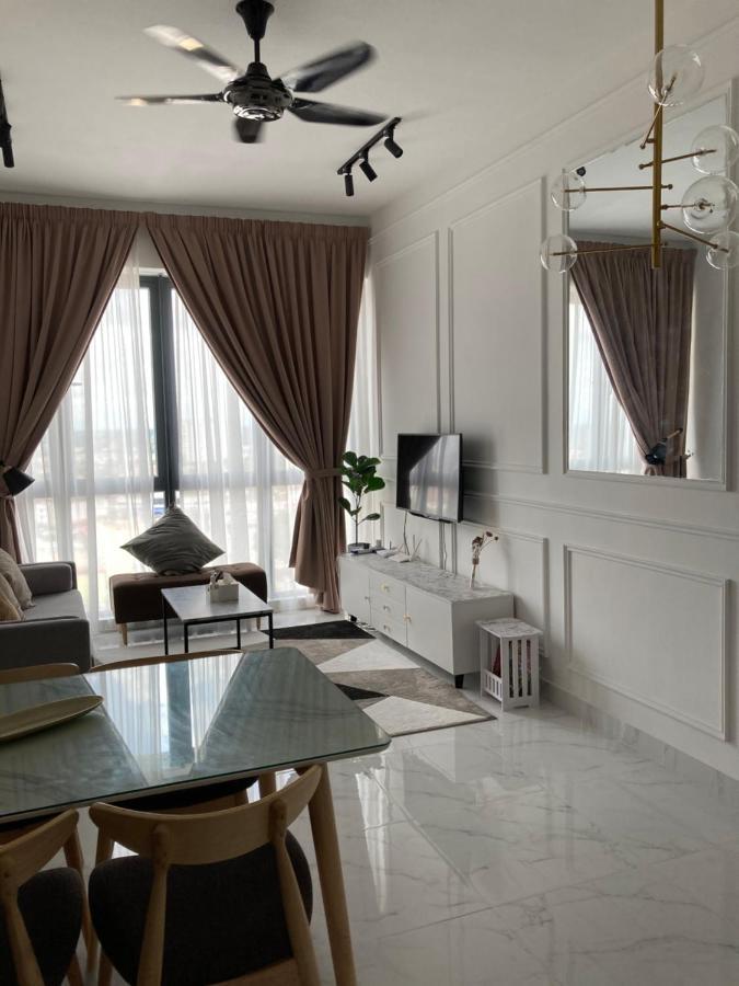 Free Netflix! Zas Suite At Troika Residence, Kb Kota Bharu Dış mekan fotoğraf